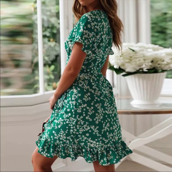 NEW Green Floral Flutter Sleeve Wrap Mini Dress Spring Summer Fashion Dress - Picture 2 of 7